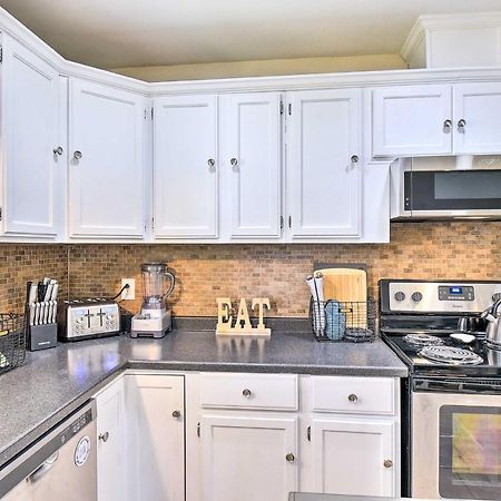 Charming Hampton Home With Yard 2 Mi To Beach! Bagian luar foto